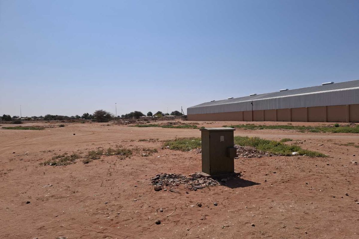 Large Industrial erf in Laboria - Photo 3