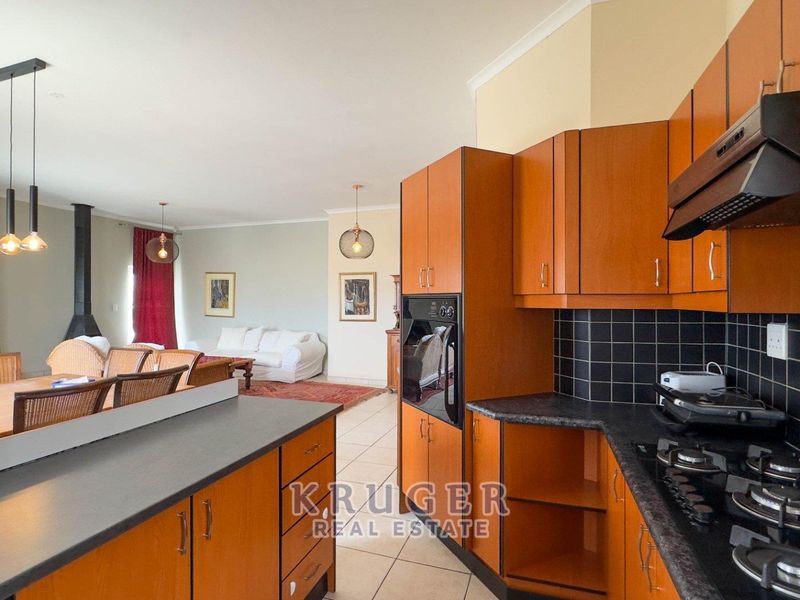 3-bedroom townhouse for sale - Photo 3