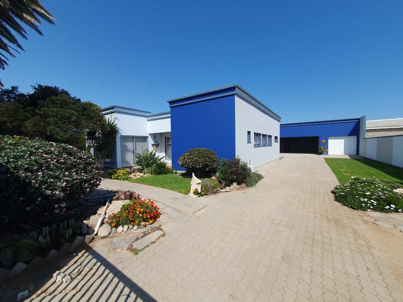 Here is a 520m2 spacious living house on a 1,056m2 erf. - Photo 9