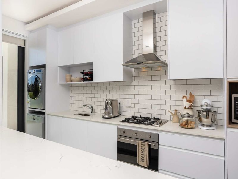 Elegant North-Facing Polo Pad on Val de Vie Estate - Photo 10