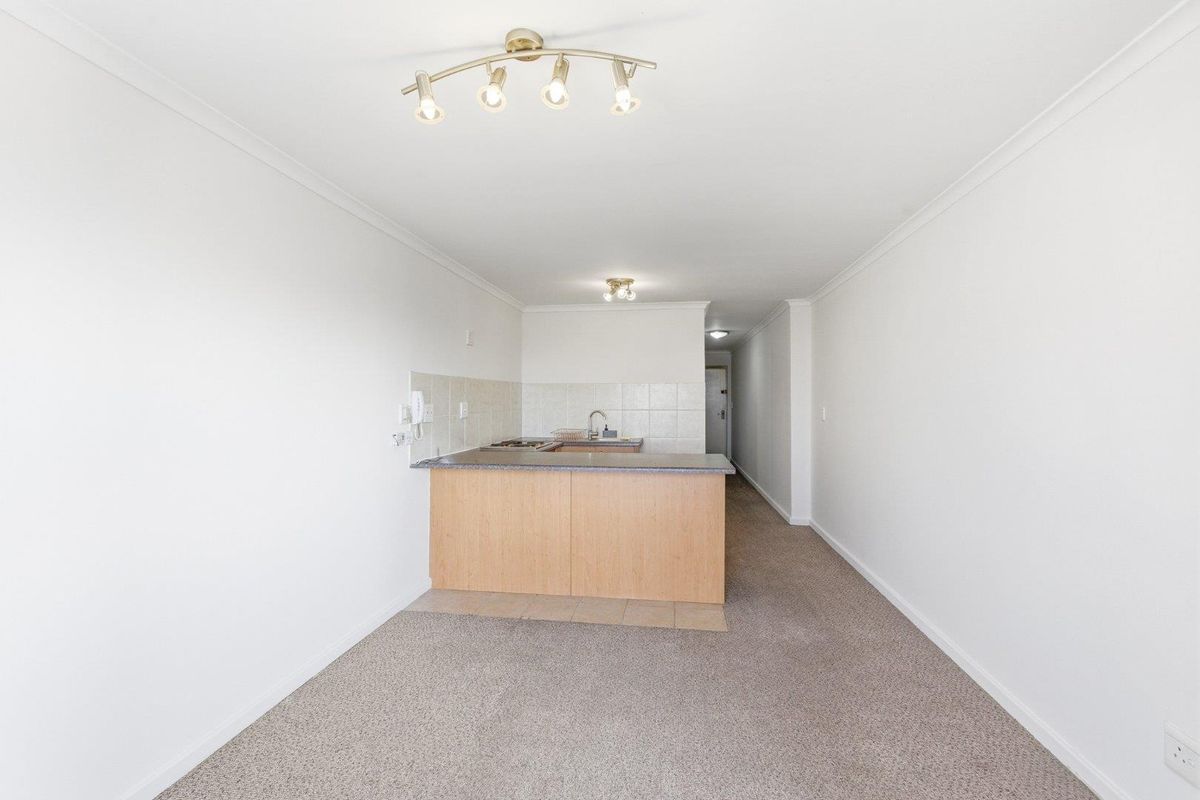 1 Bedroom Apartment in Salt River - UNFURNISHED - Photo 5