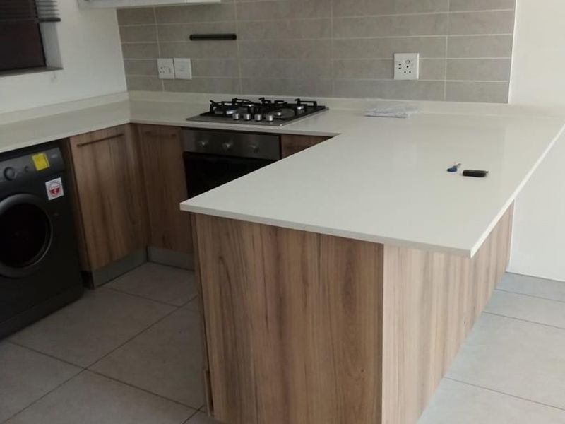 Stunning Garden Unit - Photo 3