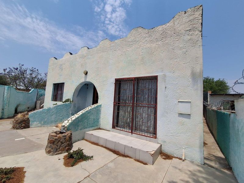 3 bedroom house for sale in Okahandja - Photo 5