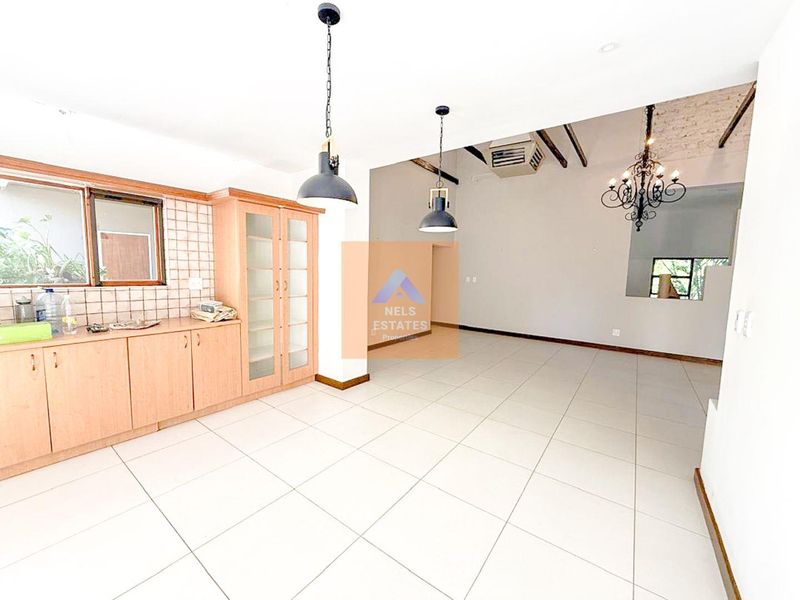 Home with Guesthouse Potential For Sale in Tsumeb, Namibia - Photo 7