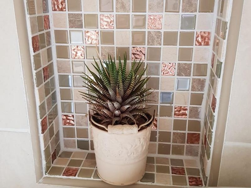 ✨ Two Homes + Bachelor Flat - Victorian Gem in Langebaan’s Middedorp ✨ - Photo 6