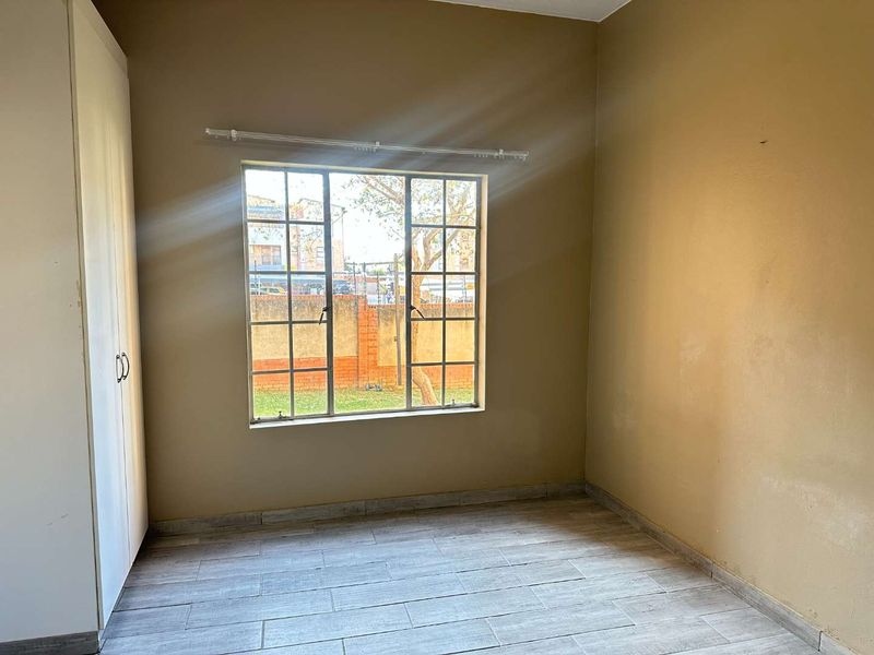 3 Bedroom Apartment in North Riding - Photo 8