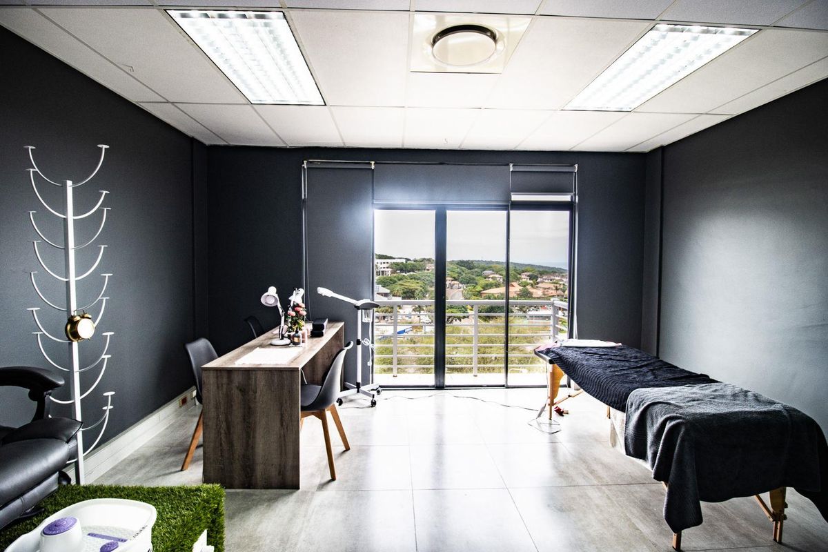 Wheelchair-Accessible Office with Lift & Secure Parking – Ballito Central - Photo 3