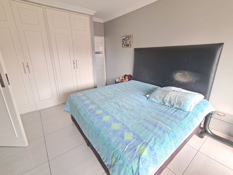 3 Bedroom Duplex for Sale in Brackenhurst - Photo 7