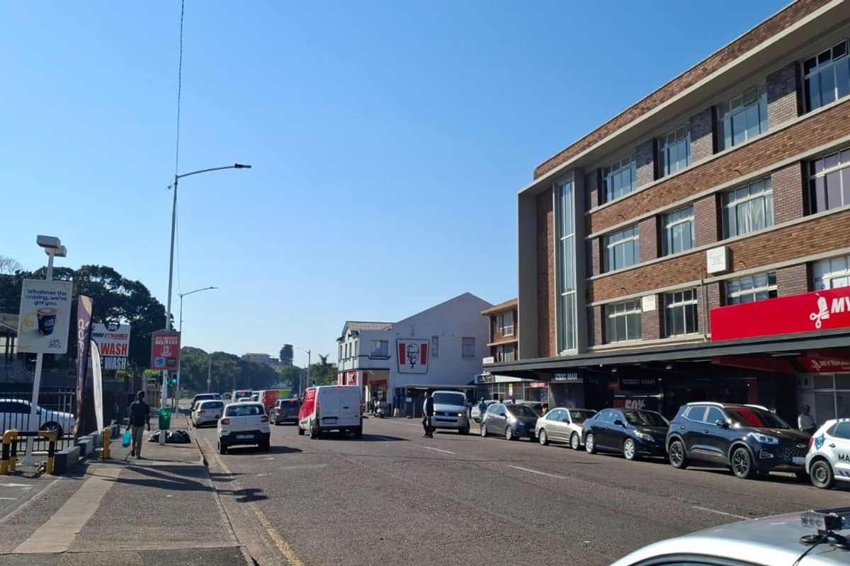 Secure Your Strategic Office Space with Trafalgar Property Group - Photo 2