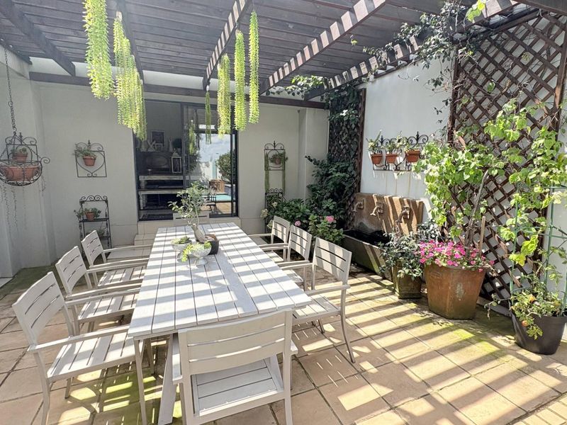 Midstream Ridge Single level gem with pool & established garden - Photo 9