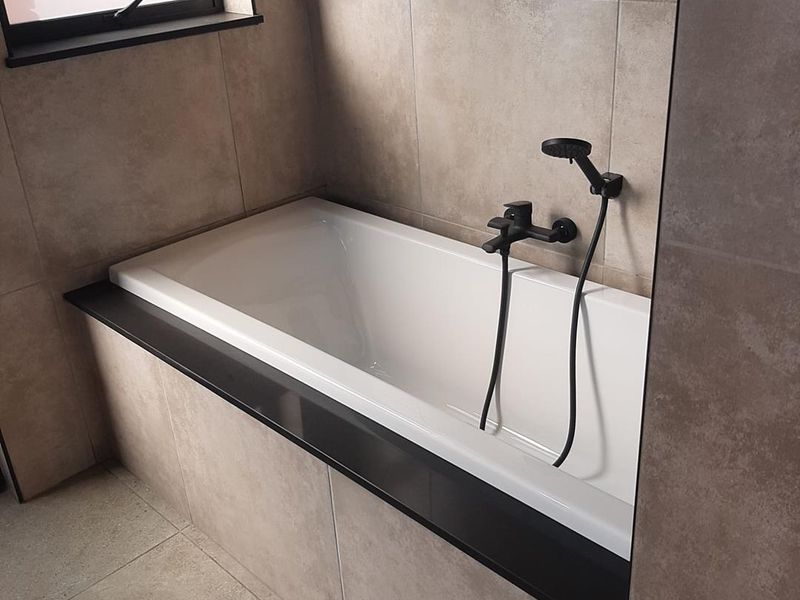 Stunning Upmarket Apartment - Photo 10