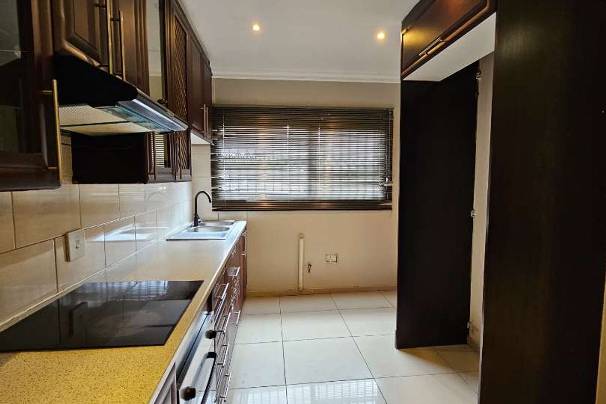 3 bedroom house in the heart of clarina - Photo 3