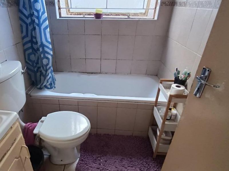 2 bedroom house for sale in Summer Greens - Photo 10