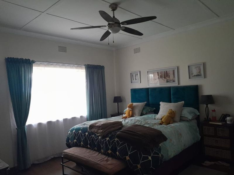 3 Bedroom Family Home with Cottage For Sale in Edendale - Photo 6