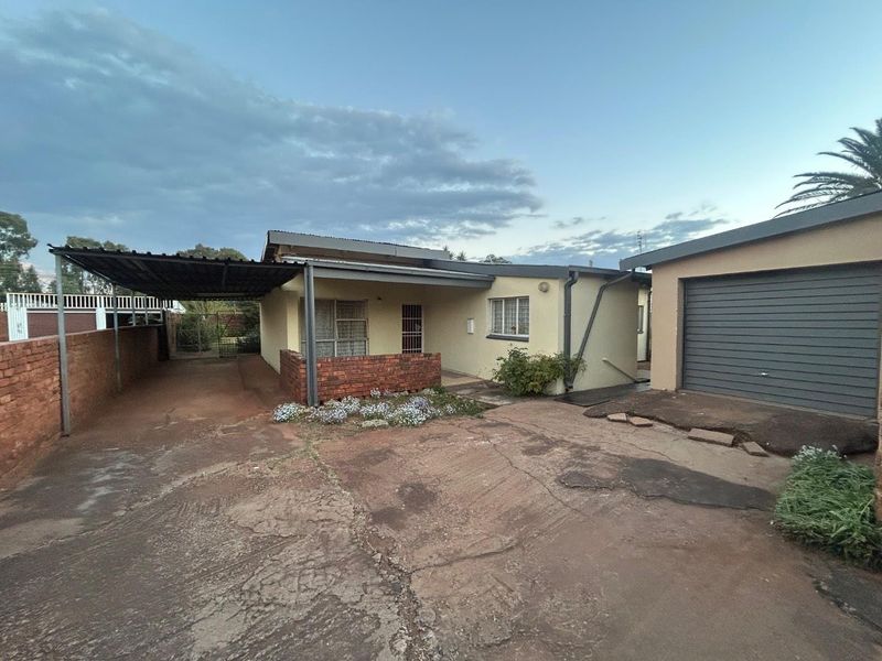 3 Bedroom house in Laudium - Photo 1