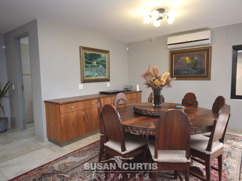 UPSCALE LIVING -  HOUSE FOR SALE IN VINETA - Photo 10