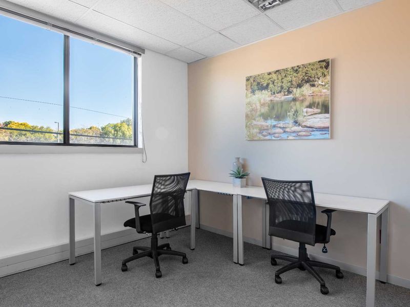 Private office space for 3 persons in Regus North West Province - Photo 3