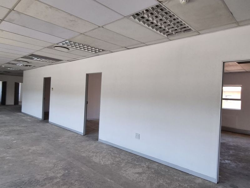 2 344m2 Halfway Gardens Midrand Office To Let - Photo 10