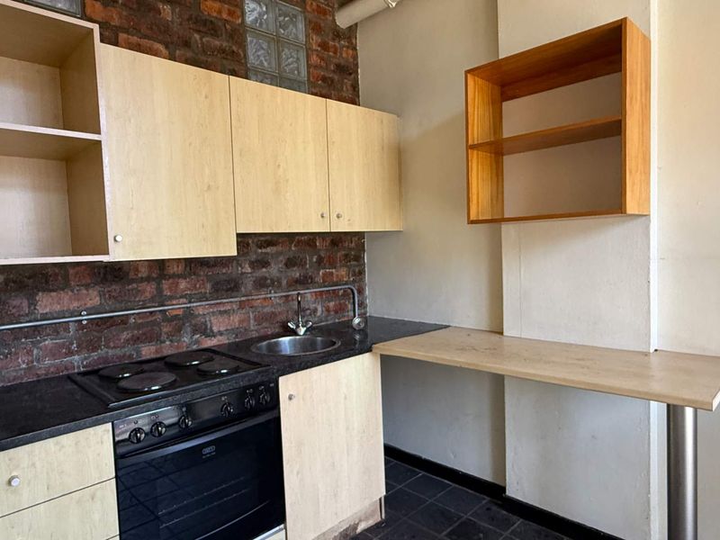 212m2 4th floor office to let in Loop Street - Photo 3