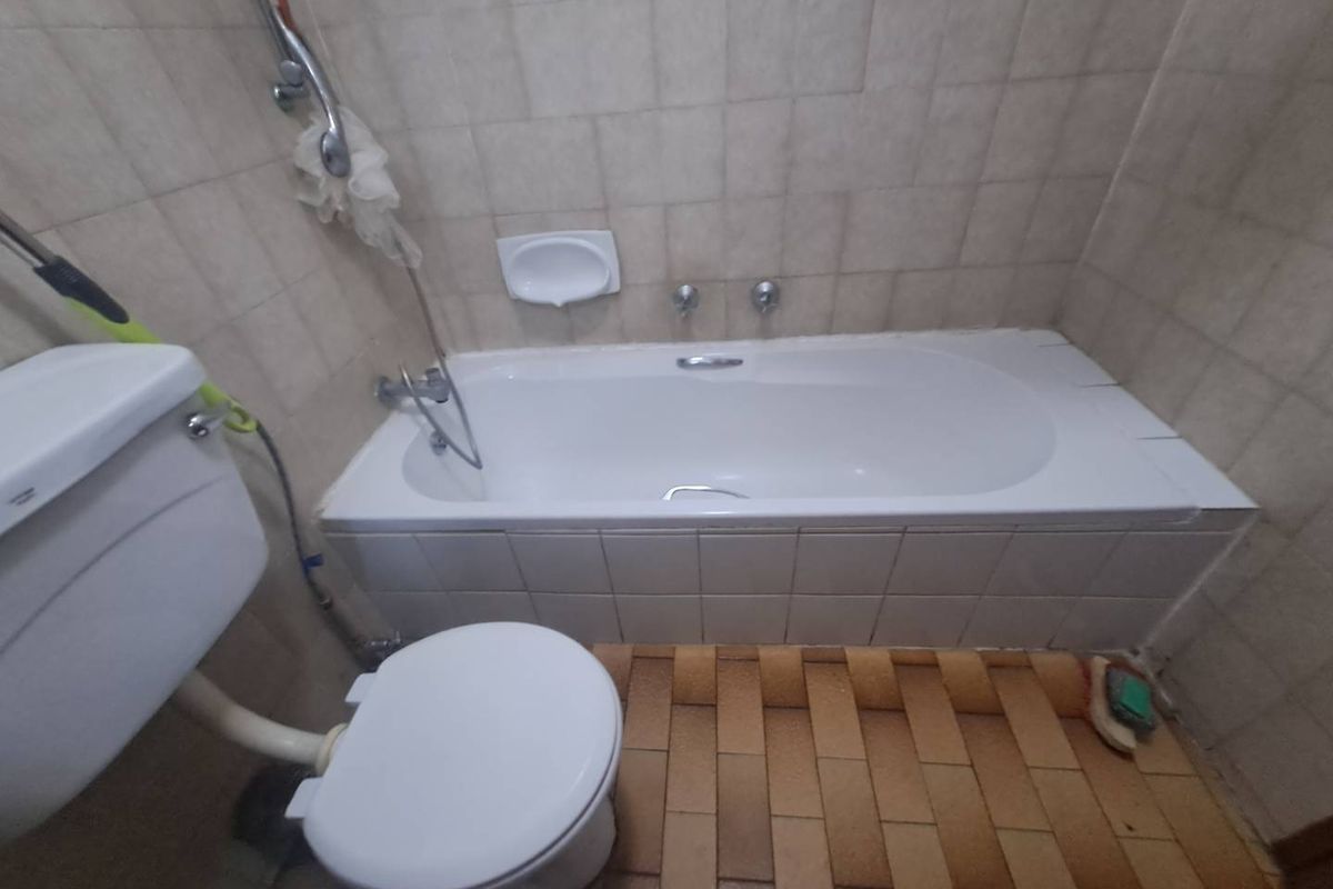 mfortable spacious apartment to sell - Photo 5
