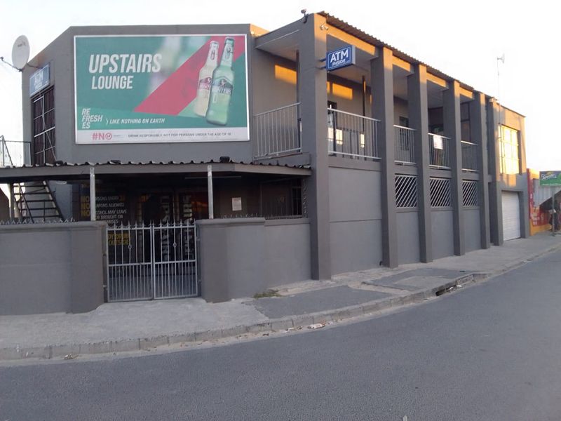 Investment Opportunity – Fully Equipped Tavern for Sale in Mfuleni | R1,350,000 - Photo 2