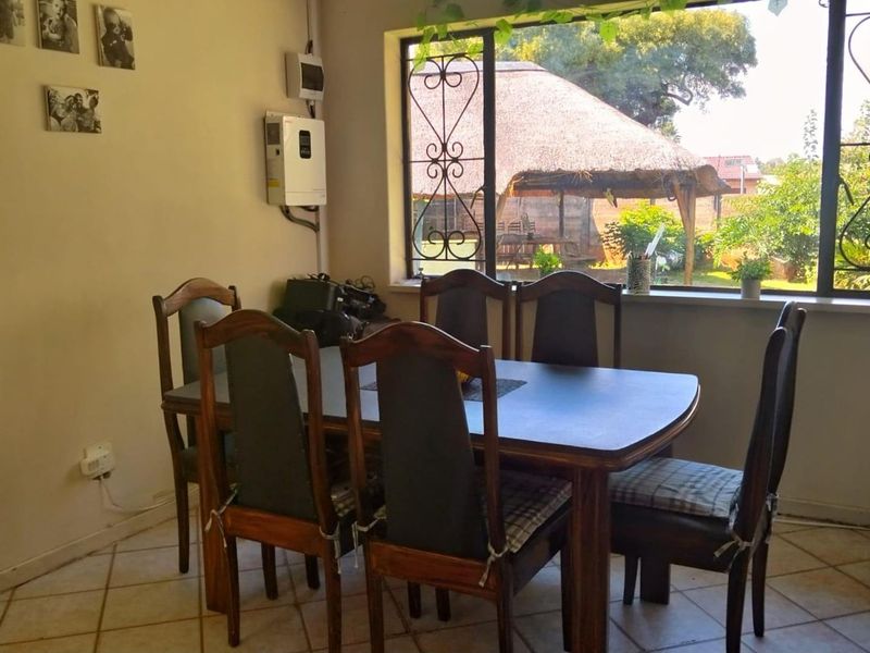 3-Bedroom Home with Flatlet in Verwoerdpark – Endless Potential! - Photo 9