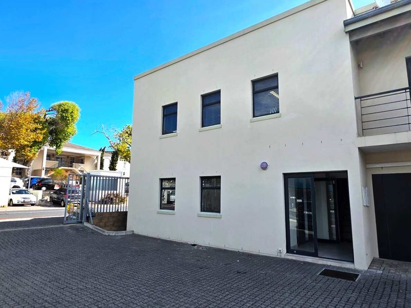 Ground Floor Office in Westlake Business Park - Photo 8