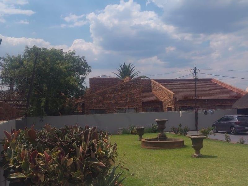 Dream Home Or Cottage Construction - Photo 2