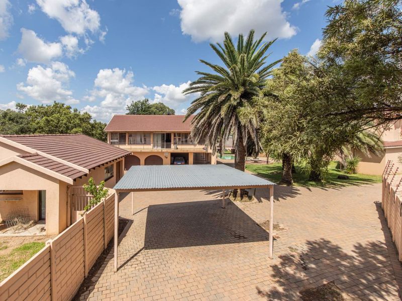 **Exceptional Property with Endless Potential in Muldersdrift** - Photo 8