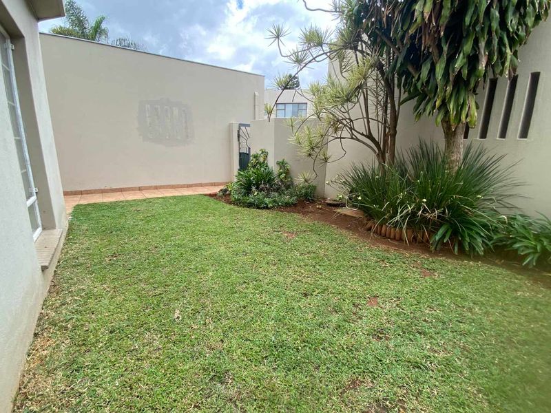 3 Bedroom Townhouse in Pierre Van Ryneveld. - Photo 7