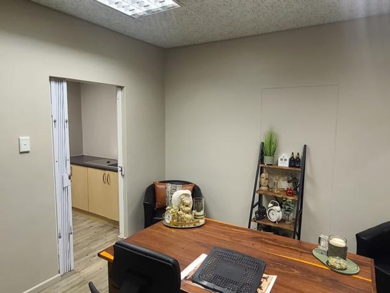 Centrally Located Office - Photo 10