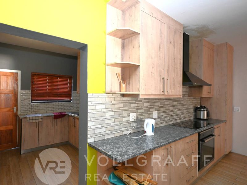 Spacious Double-Storey Family Home | Mile 4, Swakopmund - Photo 8