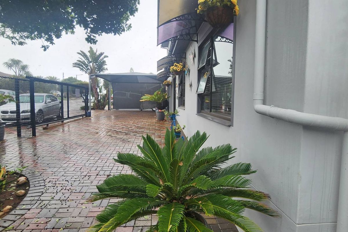 MASTERPIECE FOR STYLISH COMFORTABLE LIVING AND ENTERTAINING - Photo 5