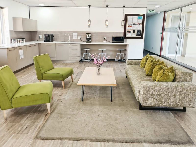 Coworking space in Regus Woodmead Country Club Estate - Photo 4
