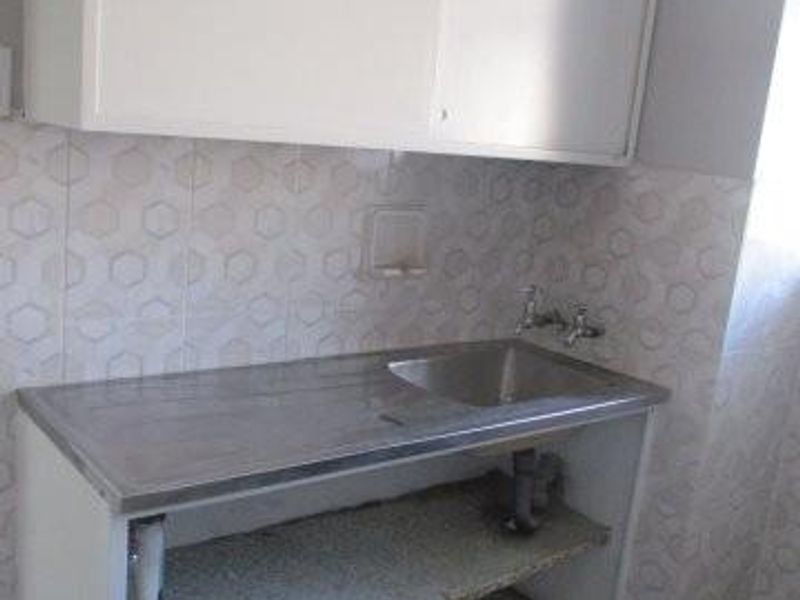 1.5 BEDROOM FLAT TO RENT IN SUNNYSIDE - Photo 8