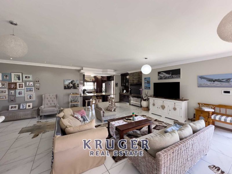 Walking distance from Pro-Ed Private School. - Photo 6