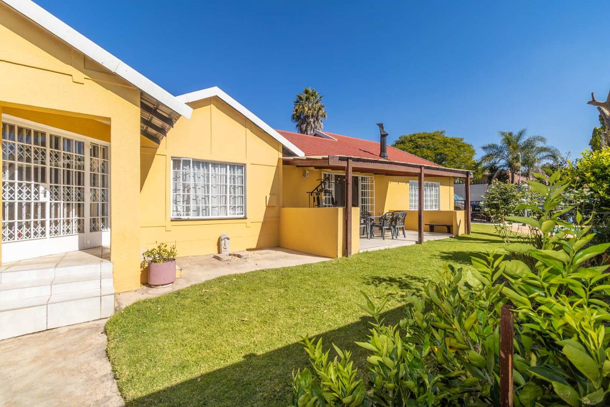 Bromhof Family Haven – Spacious, Stylish, and Smartly Designed for Modern Living - Photo 2