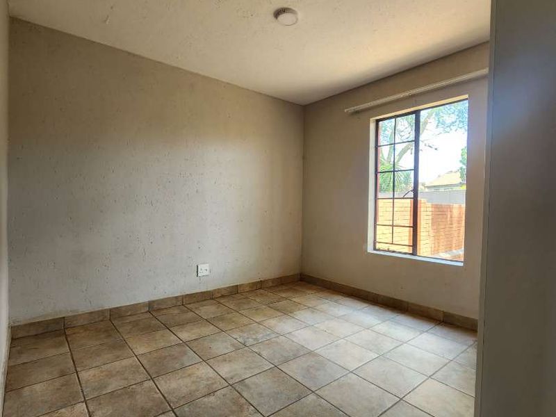 Modern 2 Bedroom Apartment to Rent in Annlin | @Marija, Pretoria - Photo 8