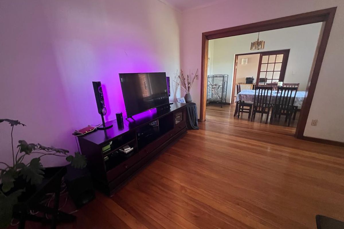 FOR SALE - 4 BEDROOM HOUSE WITH 2 FLATS IN KRAMERSDORF - Photo 4