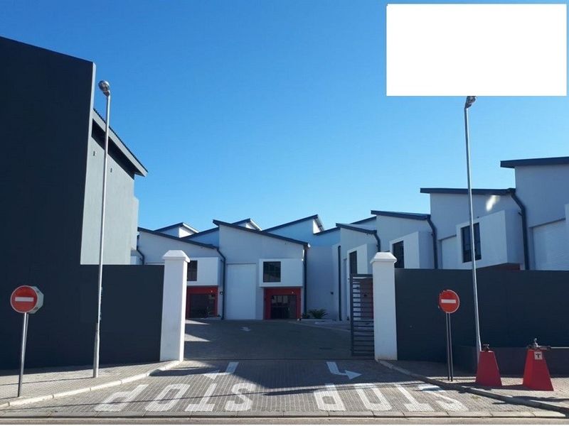 WAREHOUSE FOR SALE IN LAFRENZ - Photo 2