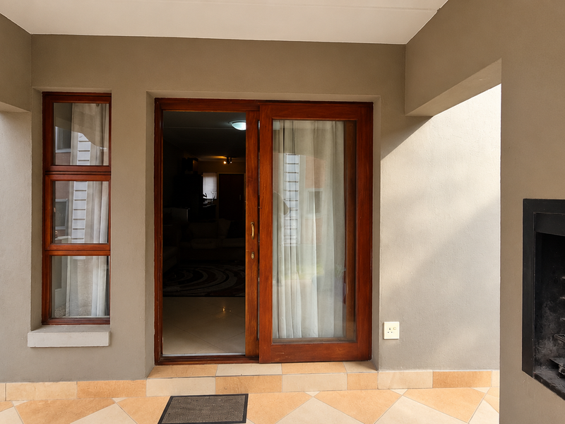 Fibre-Ready 2-Bedroom Apartment with Pool Access in Little Falls - Photo 2