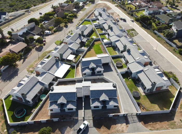 Property #2402376, Townhouse For Sale in Hartenbos Heuwels