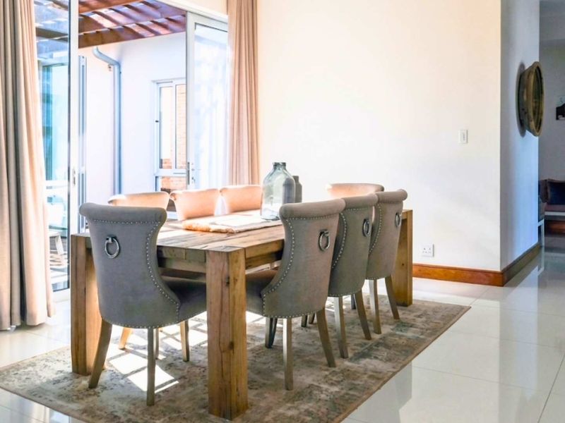 Three-bedroom House in Highland Gate - Photo 6
