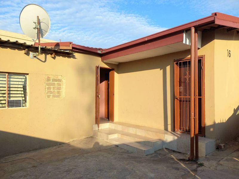 11 bedroom house for sale in Atteridgeville - Photo 6