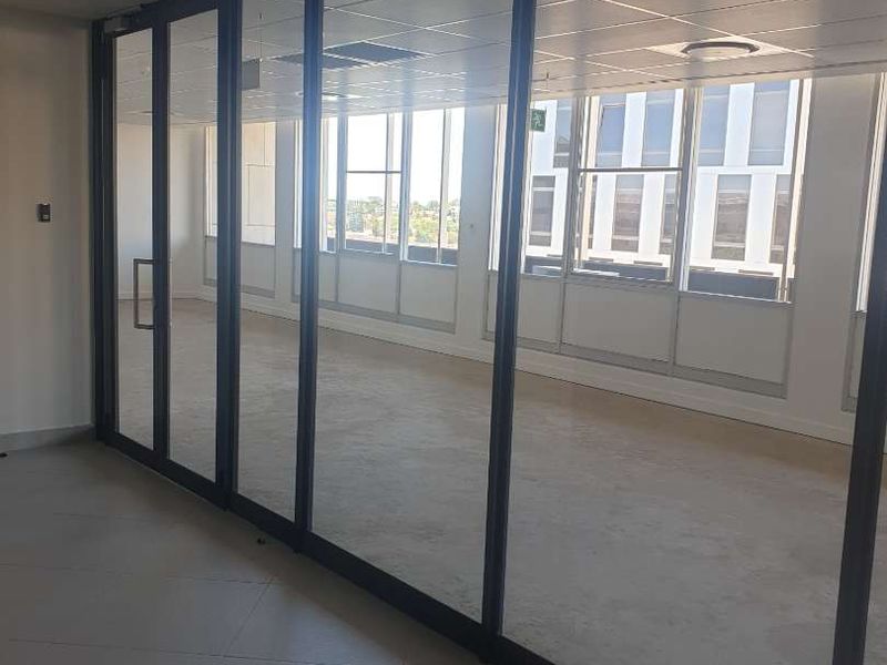 CENTRAL WNK TO LET - MODERN NEWLY RENOVATED - Photo 3