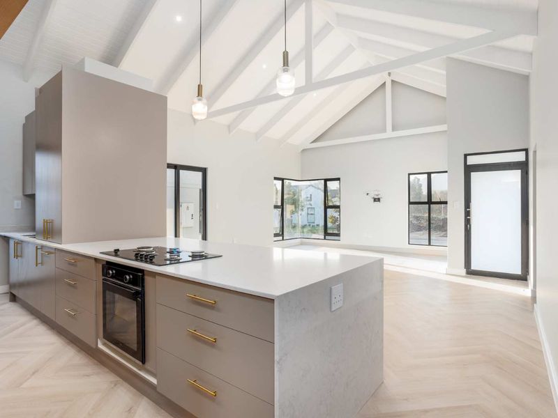 Beautiful and Newly Built Three Bedroom Home at Paarl Valleij Lifestyle Estate & Farm - Photo 5