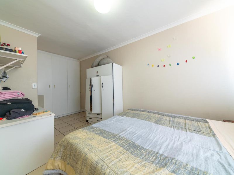 Fully Furnished 2-Bedroom Apartment Near Stellenbosch Campus - Photo 10