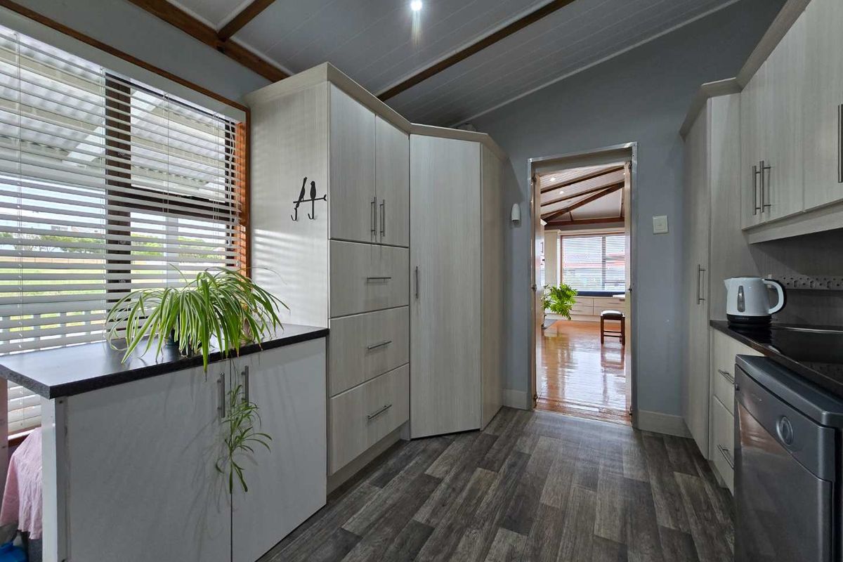 Double-Storey Nutec home for sale in Stilbaai-Wes. - Photo 4