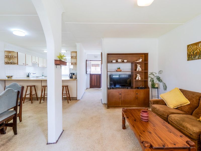 Pet friendly simplex - Photo 4