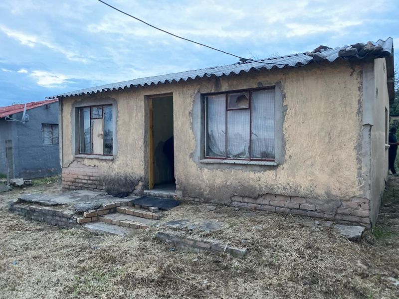 Property for Sale – Osizweni A, Newcastle, KZN - Photo 2